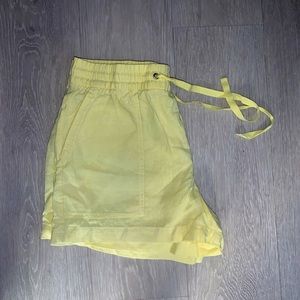 Creamy Yellow Gap Shorts